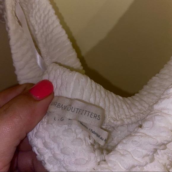 URBAN OUTFITTERS textured off the shoulder top L - Picture 3 of 4